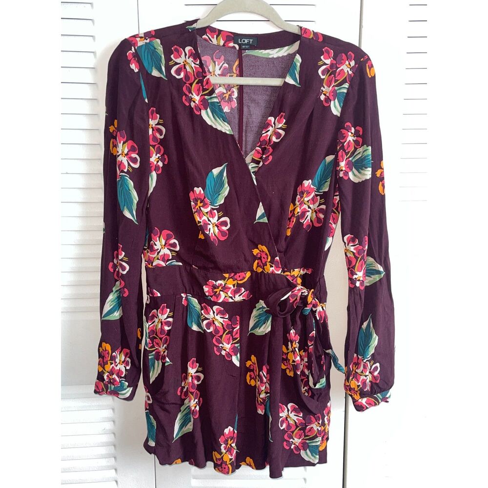 LOFT Women’s Floral Wrap Romper Dress Sz 00 Sleeveless V-Neck Lightweight Summer